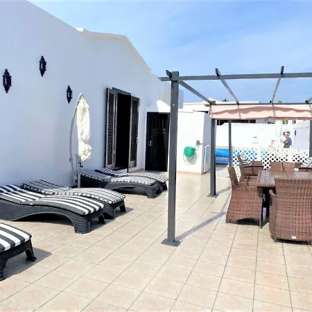 Hébergement de vacances Victoria Just 150 Metres From Playa Bastian Costa Teguise