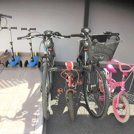 Victoria Just 150 Metres From Playa Bastian Hébergement de vacances *