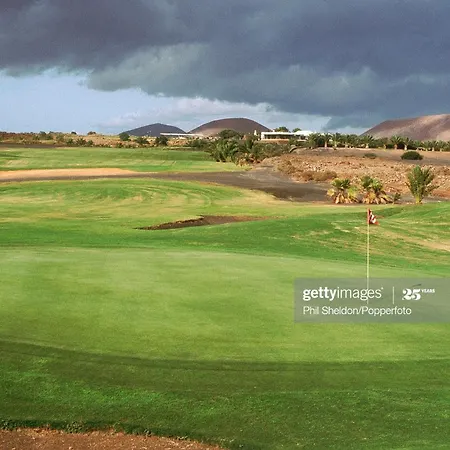 Victoria Just 150 Metres From Playa Bastian Costa Teguise