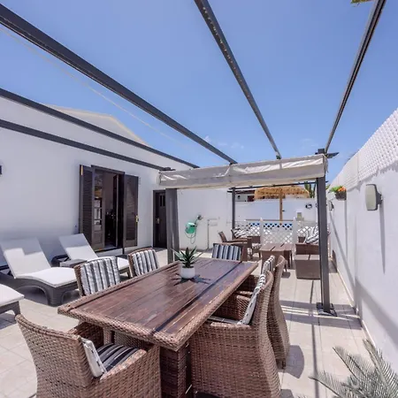 Victoria Just 150 Metres From Playa Bastian