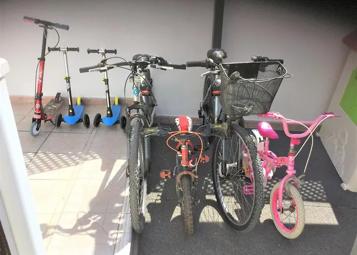 Victoria Just 150 Metres From Playa Bastian Hébergement de vacances *