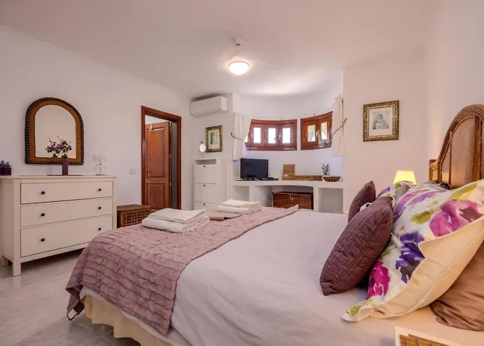 Victoria Just 150 Metres From Playa Bastian * Costa Teguise