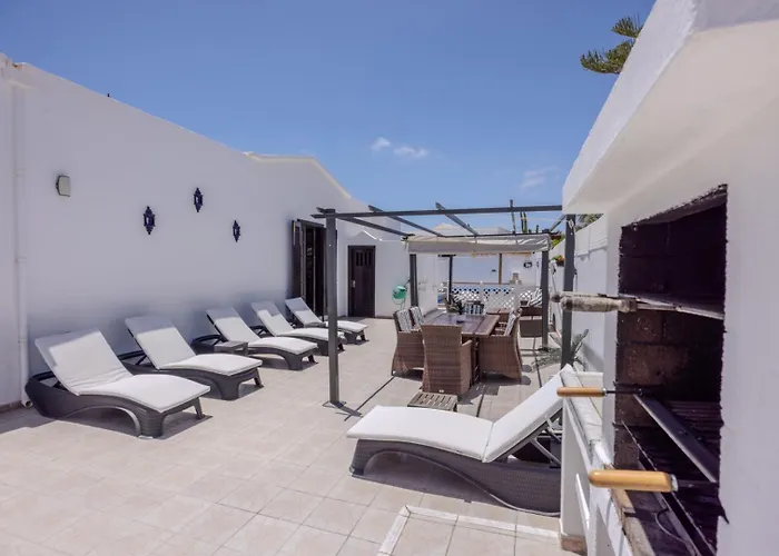 Victoria Just 150 Metres From Playa Bastian