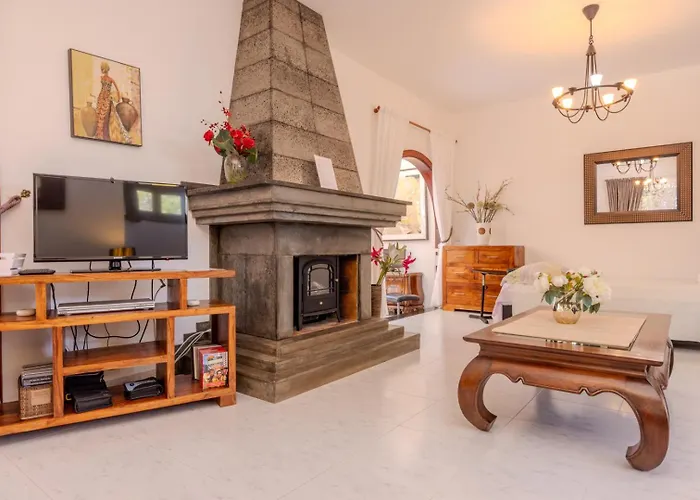 Hébergement de vacances Victoria Just 150 Metres From Playa Bastian