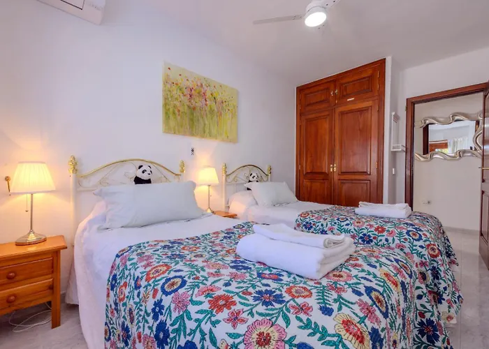 Victoria Just 150 Metres From Playa Bastian Costa Teguise