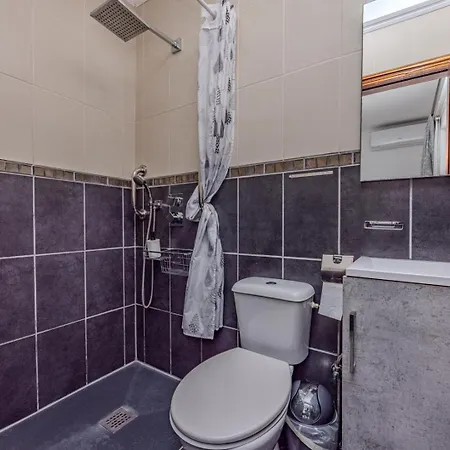 Victoria Just 150 Metres From Playa Bastian Costa Teguise