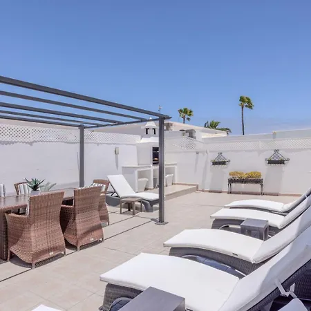 Victoria Just 150 Metres From Playa Bastian Vakantiehuis