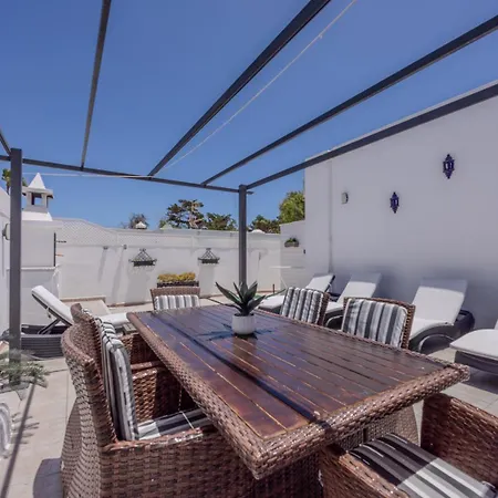 Victoria Just 150 Metres From Playa Bastian Vakantiehuis Costa Teguise