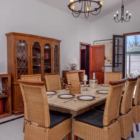 Victoria Just 150 Metres From Playa Bastian * Costa Teguise