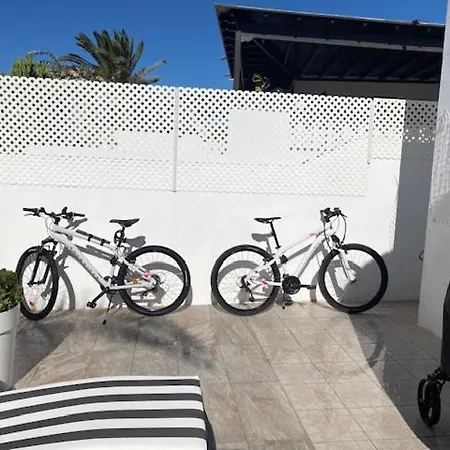 Casa vacanze Victoria Just 150 Metres From Playa Bastian *