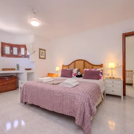 Victoria Just 150 Metres From Playa Bastian Casa vacanze Costa Teguise