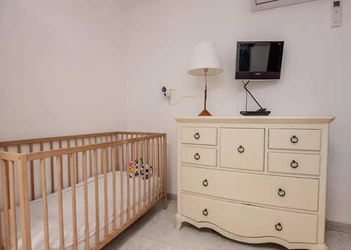 Victoria Just 150 Metres From Playa Bastian