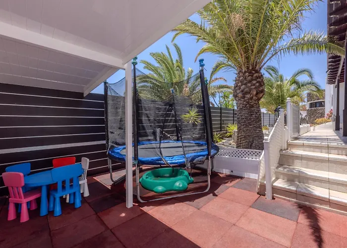 Victoria Just 150 Metres From Playa Bastian Holiday home