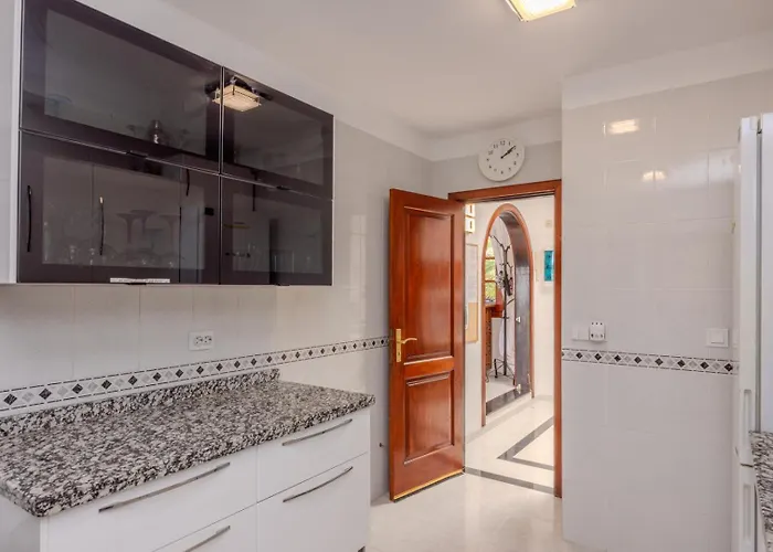 Holiday home Victoria Just 150 Metres From Playa Bastian *