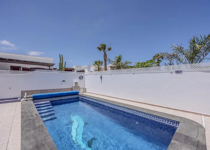 Victoria Just 150 Metres From Playa Bastian Holiday home *