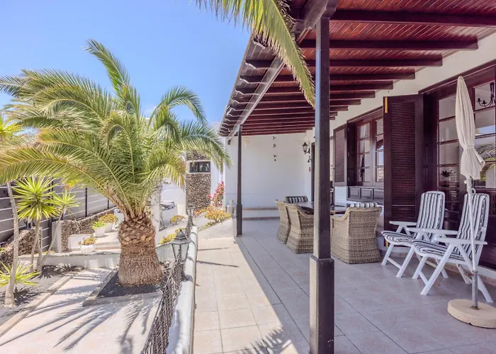 Victoria Just 150 Metres From Playa Bastian *