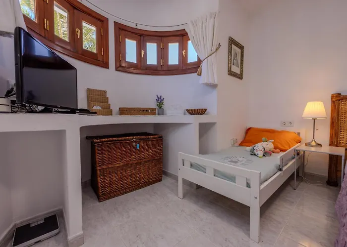 Victoria Just 150 Metres From Playa Bastian Holiday home Costa Teguise