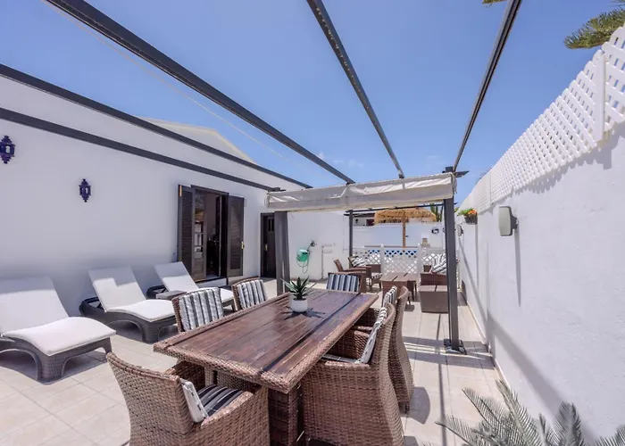 Victoria Just 150 Metres From Playa Bastian