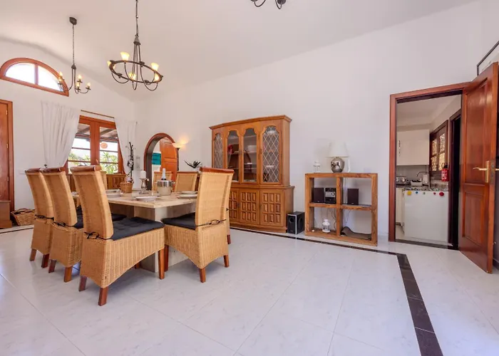 Victoria Just 150 Metres From Playa Bastian Holiday home Costa Teguise