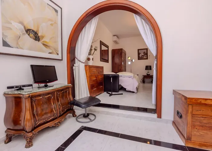 Holiday home Victoria Just 150 Metres From Playa Bastian