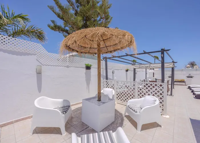 Victoria Just 150 Metres From Playa Bastian Holiday home *