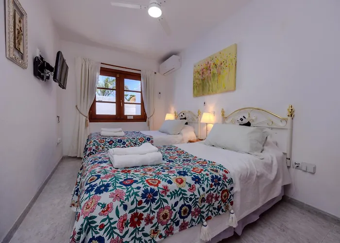 Victoria Just 150 Metres From Playa Bastian *