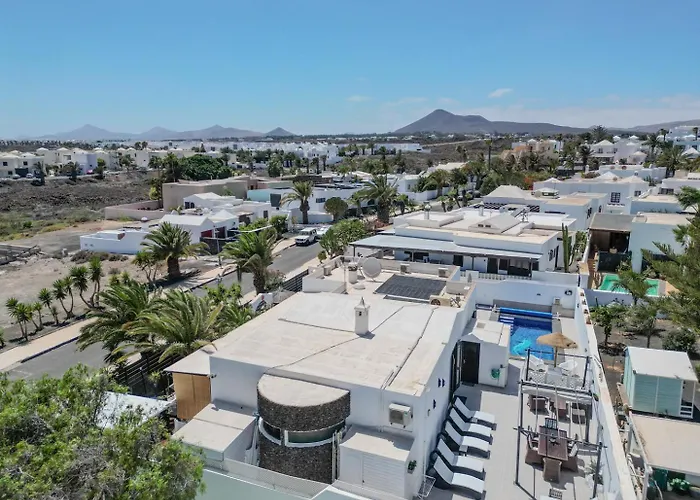 Victoria Just 150 Metres From Playa Bastian Holiday home *