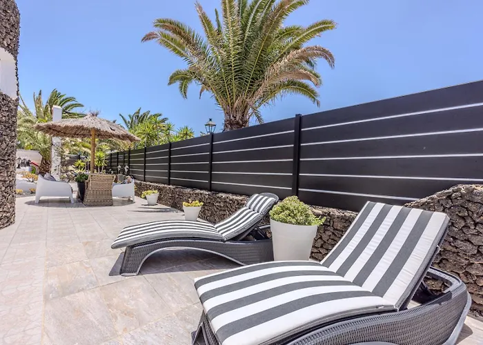 Victoria Just 150 Metres From Playa Bastian Holiday home Costa Teguise