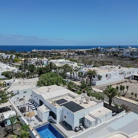 Victoria Just 150 Metres From Playa Bastian Casa de Férias